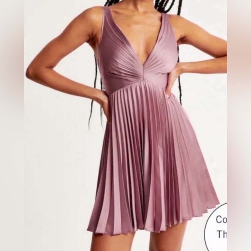 Abercrombie & Fitch Giselle Mauve Pleated Dress